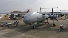 Drone de ataque de reconhecimento TB001