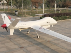 O drone de longa duração Sky-100 combina reconhecimento e ataque