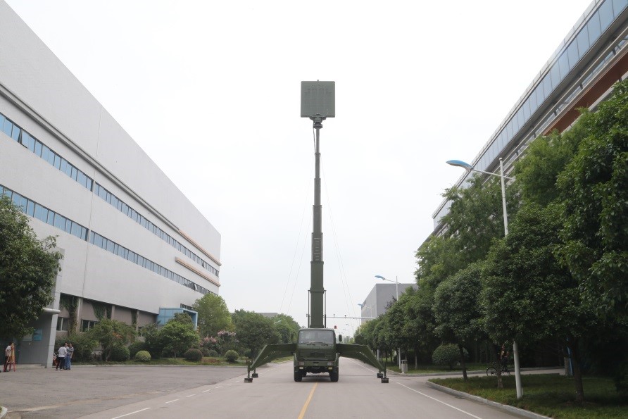 YLC-12 C-band Radar multifuncional de média a baixa altitude